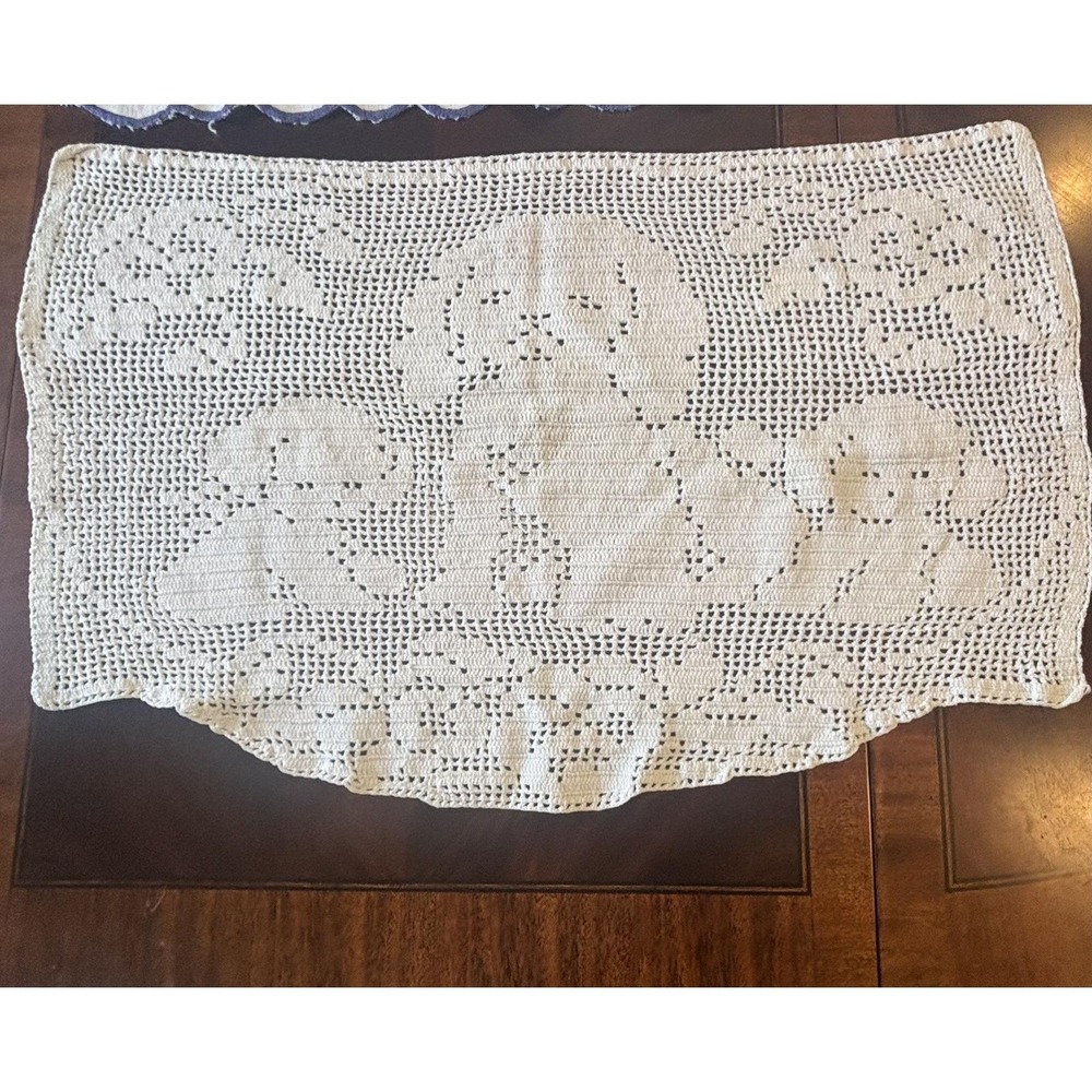 Vintage 1930s "Three Puppies" Filet Crochet Panel -Novelty Chair / Nursery Decor